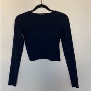 Brandy Melville navy blue long sleeved crop top